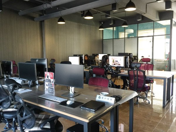 依禾裝飾辦公室 依禾裝飾辦公室